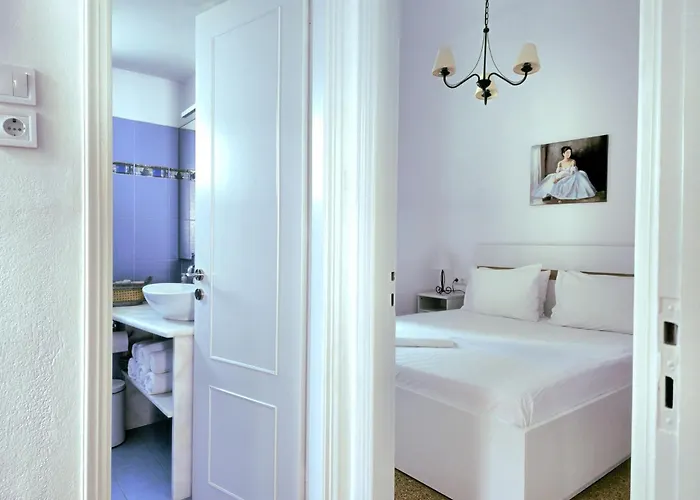 House In Castle パロス島